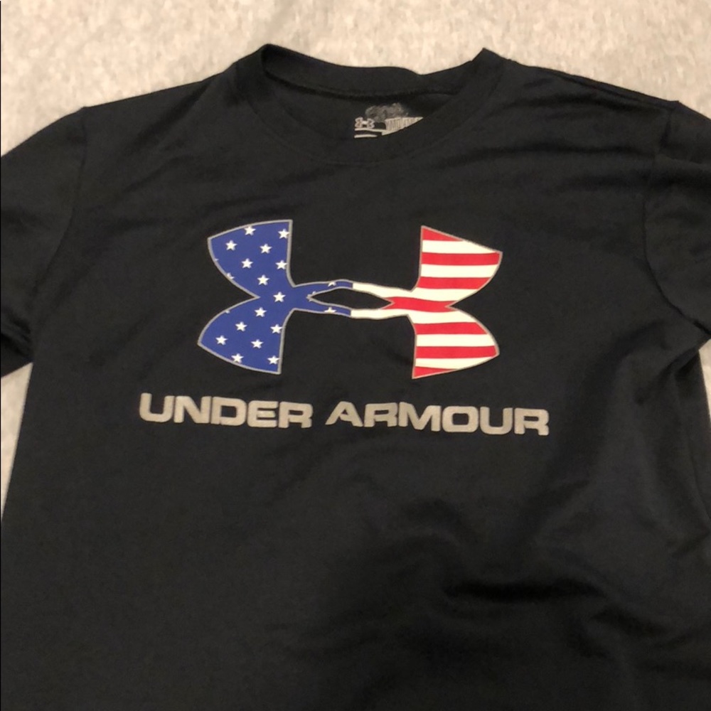 Under Armour boys short sleeve logo t shirt